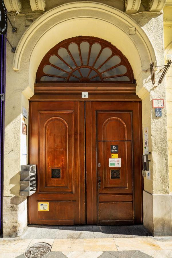 Basilika View Elegant Suite Need Reservation For Free Parking Budapest Extérieur photo